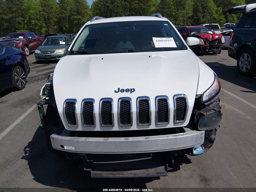 2015 Jeep Cherokee 2.4 Latitude white Lot 111044804919 Vin 1C4PJMCB2FW696947