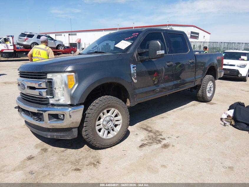 2017 Ford F-250 Xlt 1FT7W2B66HEF15190 photo 1