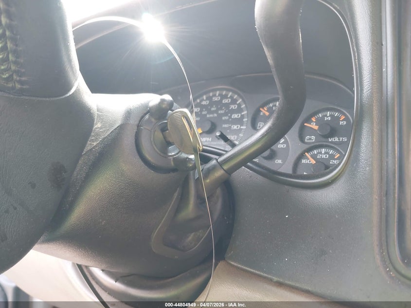 2001 Chevrolet Suburban 1500 Lt VIN: 3GNFK16T91G225372 Lot: 44804949