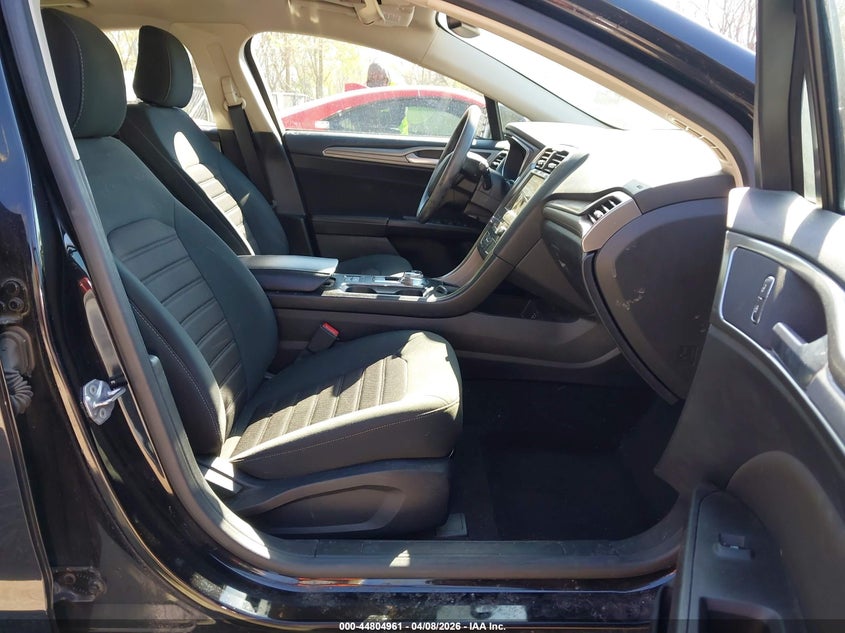 2020 Ford Fusion 1.5 Se black Lot 111044804961 Vin 3FA6P0HD3LR109351