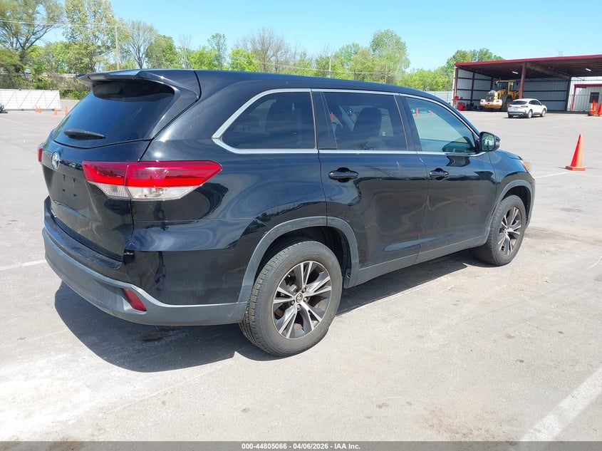 2019 Toyota Highlander Le