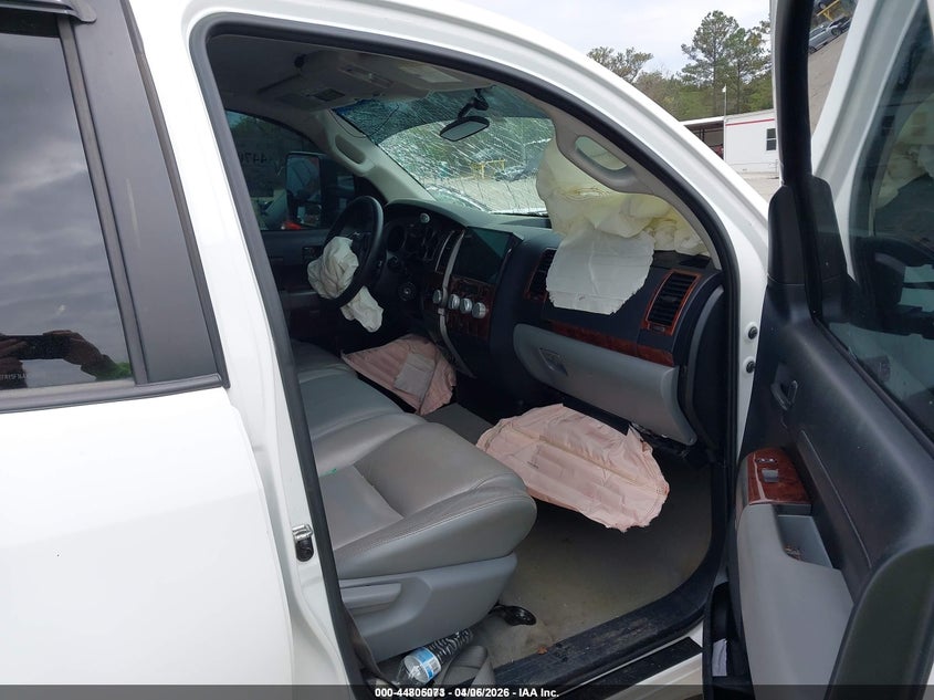 2010 TOYOTA TUNDRA auction photo 5