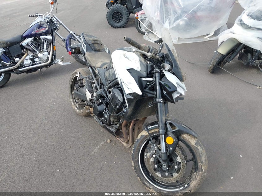 2022 KAWASAKI ZR900 auction photo 2
