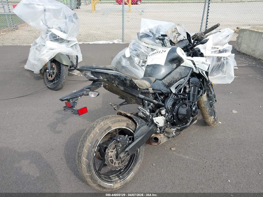 2022 KAWASAKI ZR900 auction photo 4