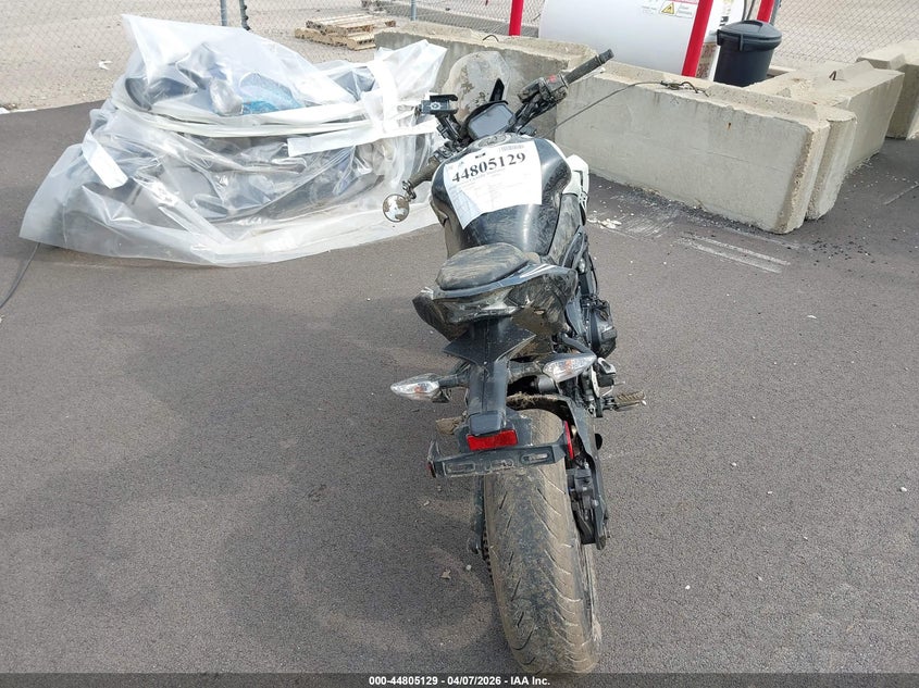 2022 KAWASAKI ZR900 auction photo 6