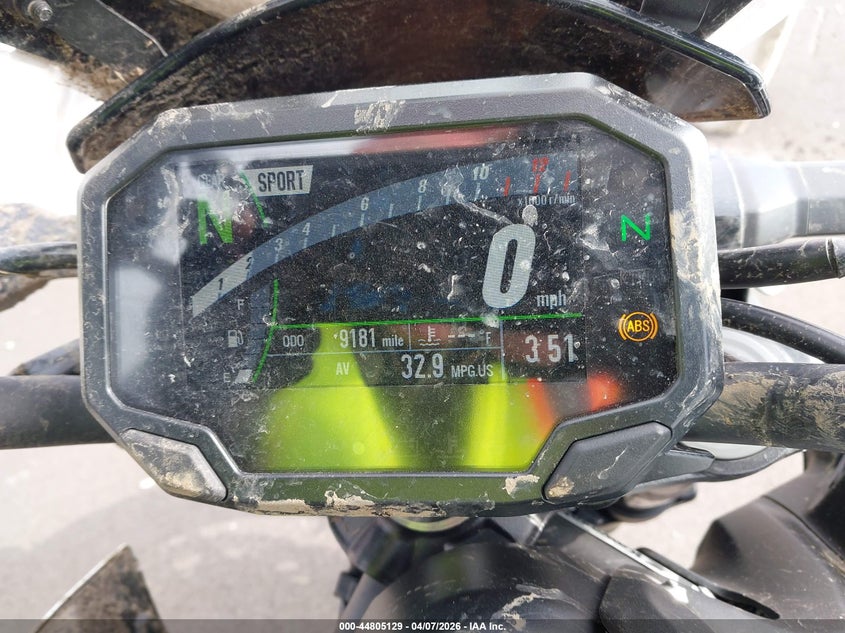 2022 KAWASAKI ZR900 auction photo 7
