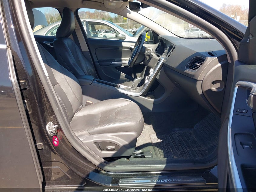 2016 Volvo S60 T5 Drive-E Premier