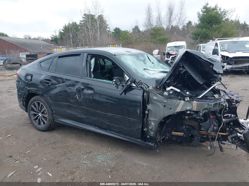 2026 BMW X6 xDrive40I VIN: 5UX33EX01T9111825 Lot: 44805272