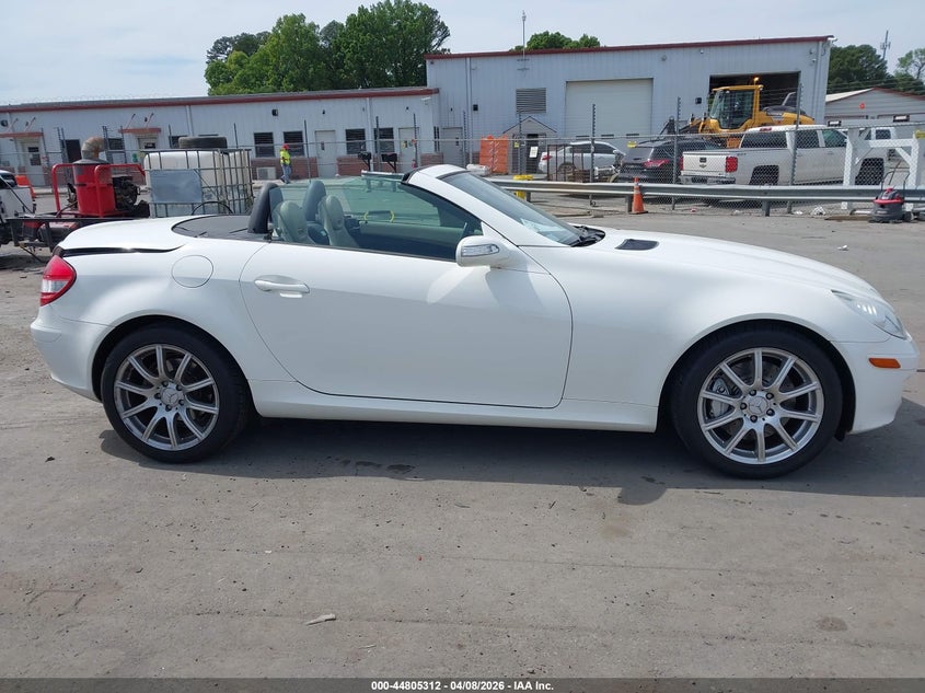 2006 Mercedes-Benz Slk 350 VIN: WDBWK56F16F122528 Lot: 44805312