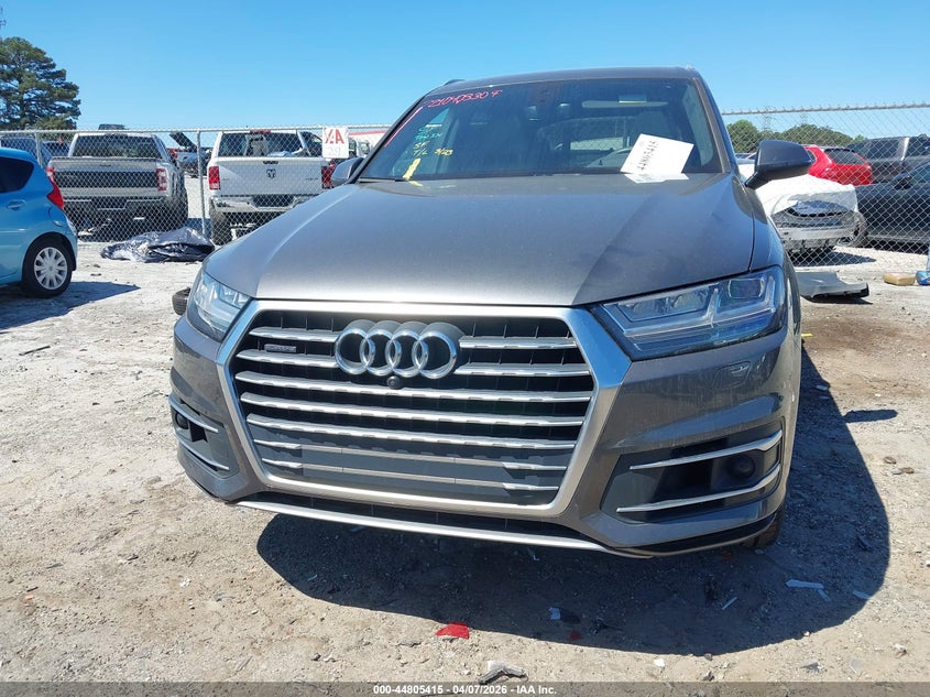 AUDI Q7 - zdjęcie 13