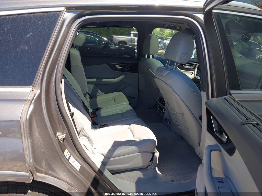 AUDI Q7 - zdjęcie 8