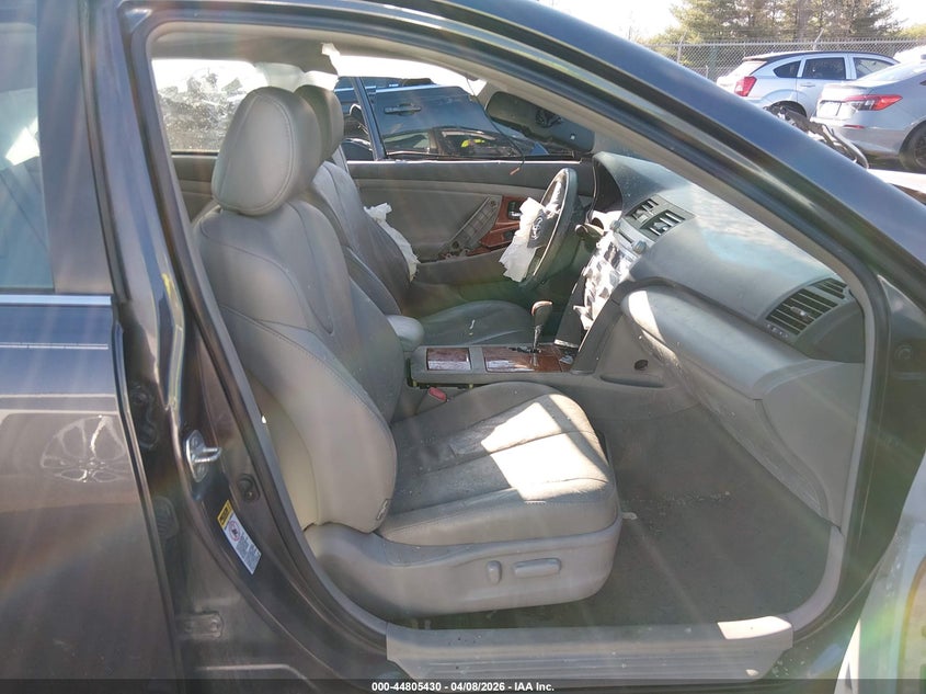 2011 Toyota Camry Xle V6