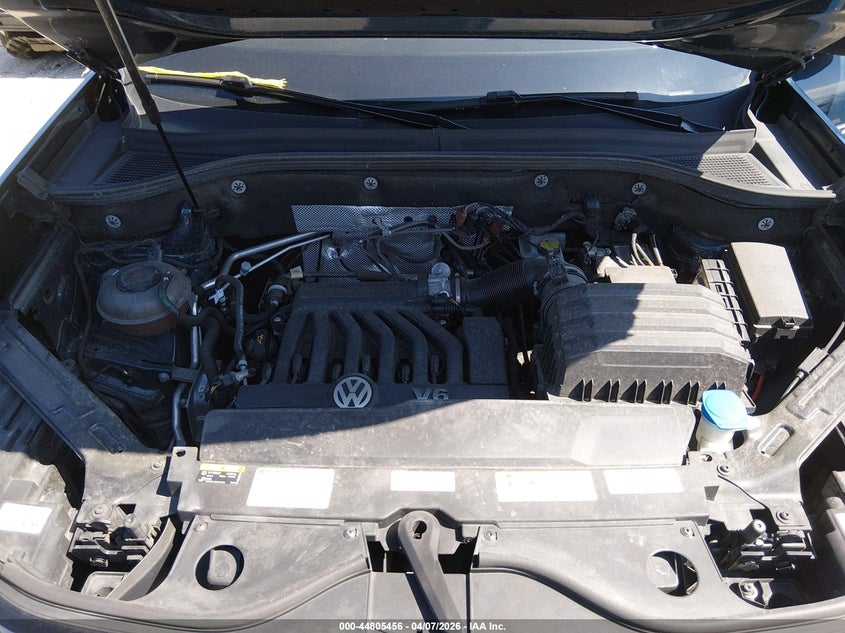 2021 Volkswagen Atlas Cross Sport 3.6L V6 Sel Premium R-Line VIN: 1V2FE2CA9MC236595 Lot: 44805456