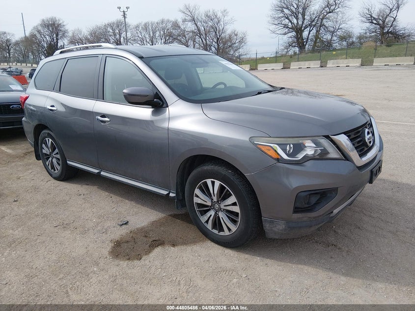 2017 Nissan Pathfinder S