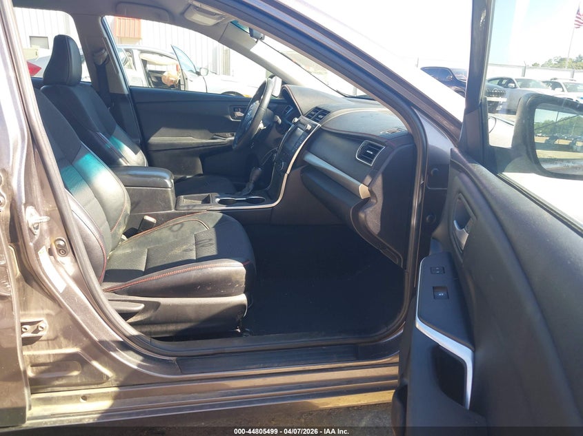 2016 Toyota Camry Se