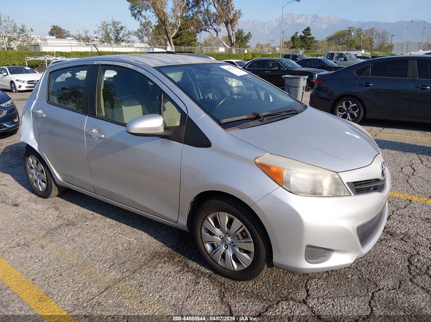 2013 Toyota Yaris Le