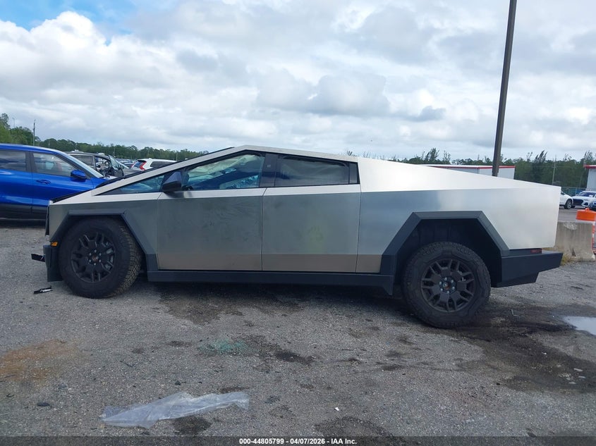 2025 Tesla Cybertruck Cyberbeast VIN: 7G2CEHEE5SA060162 Lot: 44805799