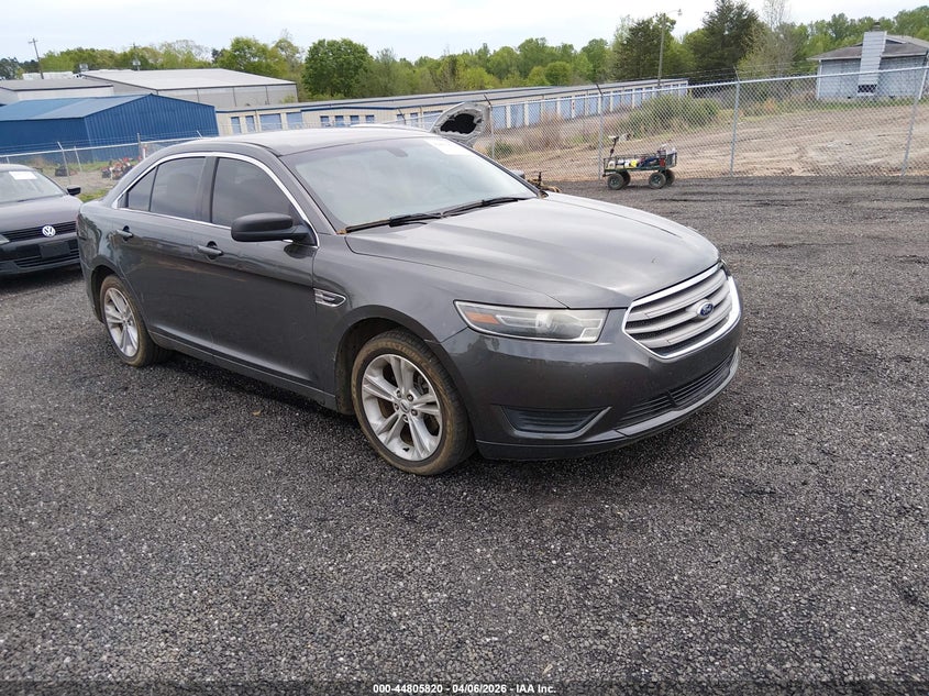 2015 Ford Taurus Se