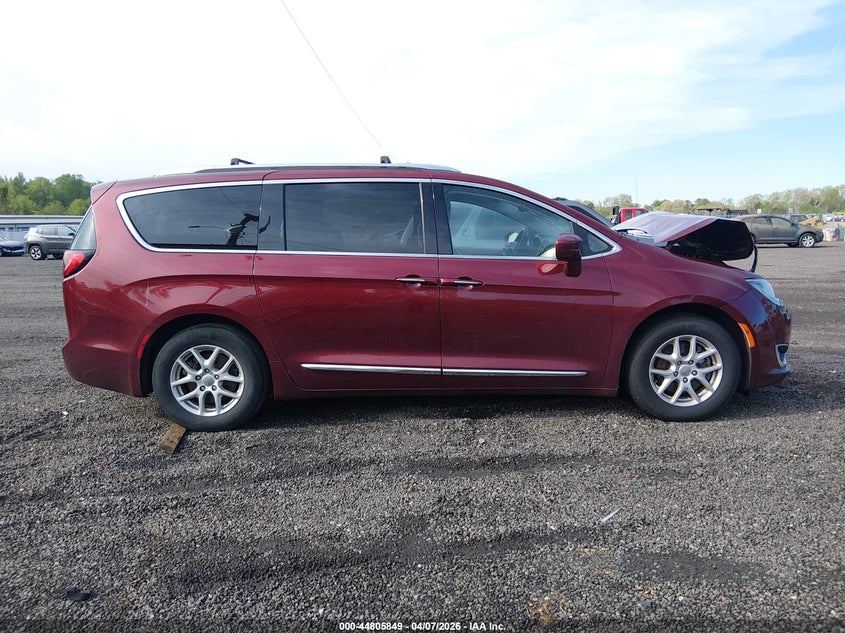 2020 Chrysler Pacifica 3.6 Touring L brown Lot 111044805849 Vin 2C4RC1BG2LR268976
