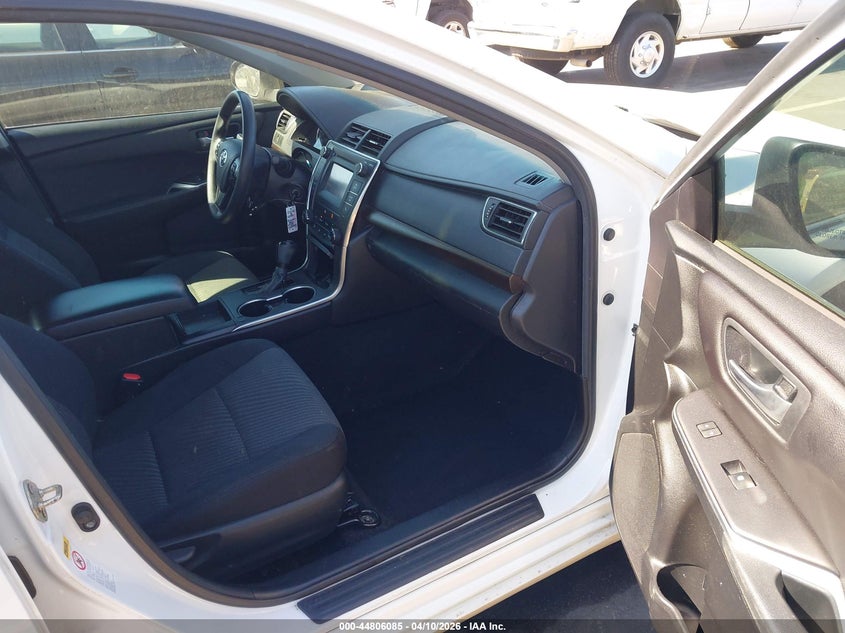 2016 Toyota Camry Le