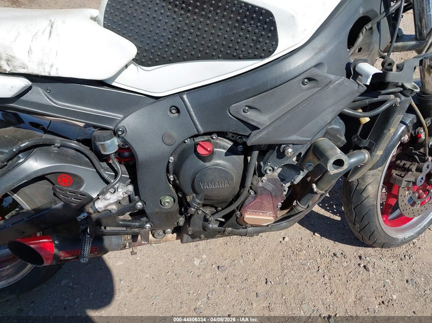 2004 Yamaha Yzfr6 L VIN: JYARJ06E14A011284 Lot: 44806334