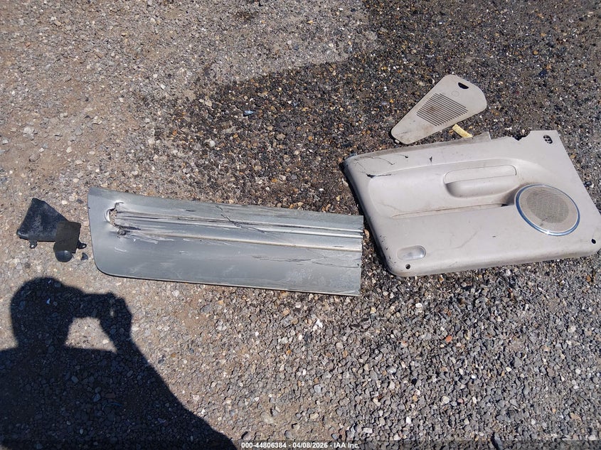 2004 Kia Sedona Ex/Lx VIN: KNDUP131446532636 Lot: 44806384