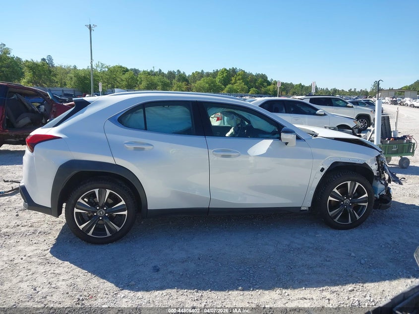 2021 Lexus Ux 200 VIN: JTHX3JBH3M2032044 Lot: 44806402