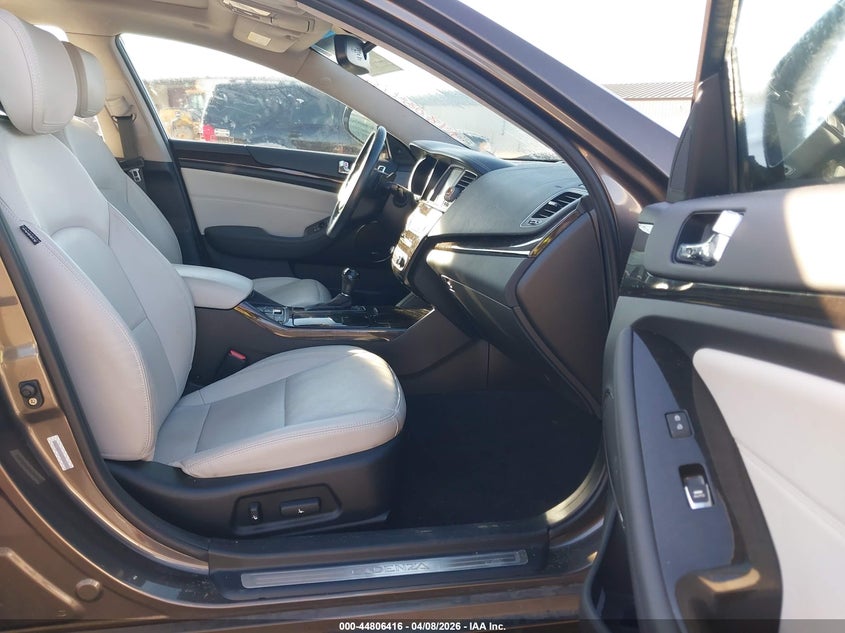 2014 Kia Cadenza Limited