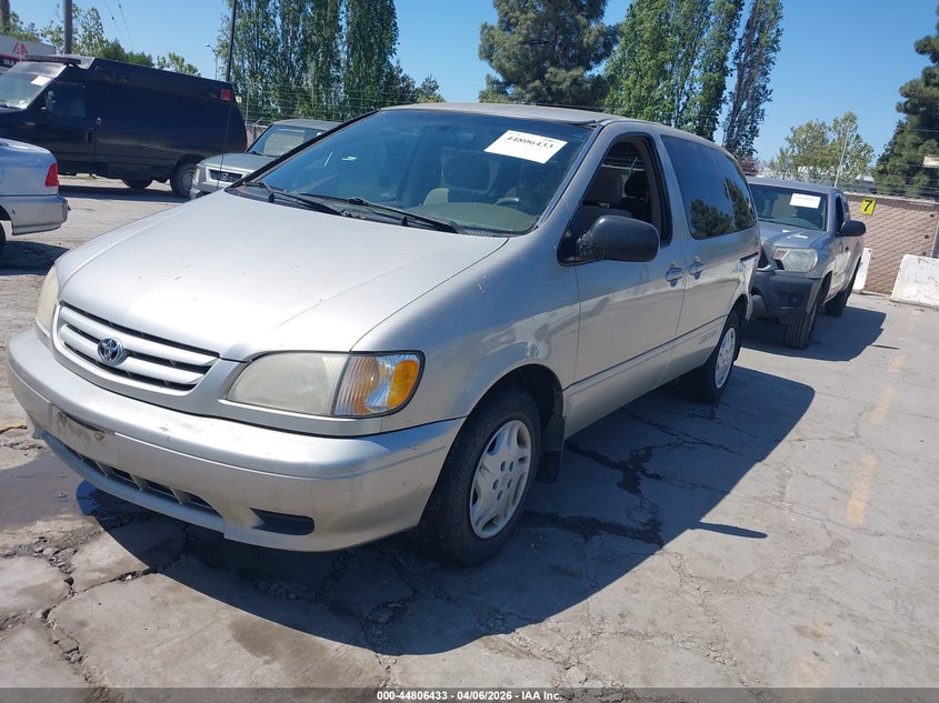 2001 Toyota Sienna Ce