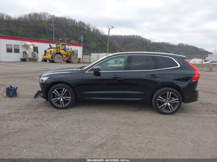 2018 Volvo Xc60 T5 Momentum VIN: LYV102RK9JB116693 Lot: 44806499