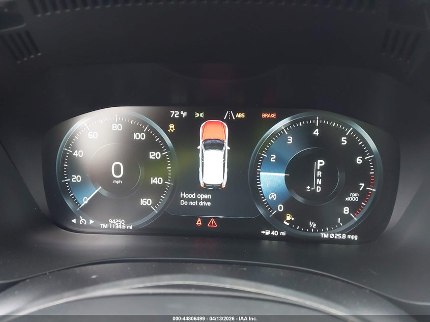 2018 Volvo Xc60 T5 Momentum VIN: LYV102RK9JB116693 Lot: 44806499