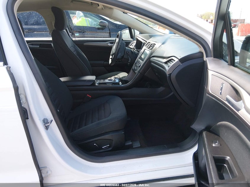 2017 Ford Fusion 1.5 Se white Lot 111044806563 Vin 3FA6P0HDXHR353991