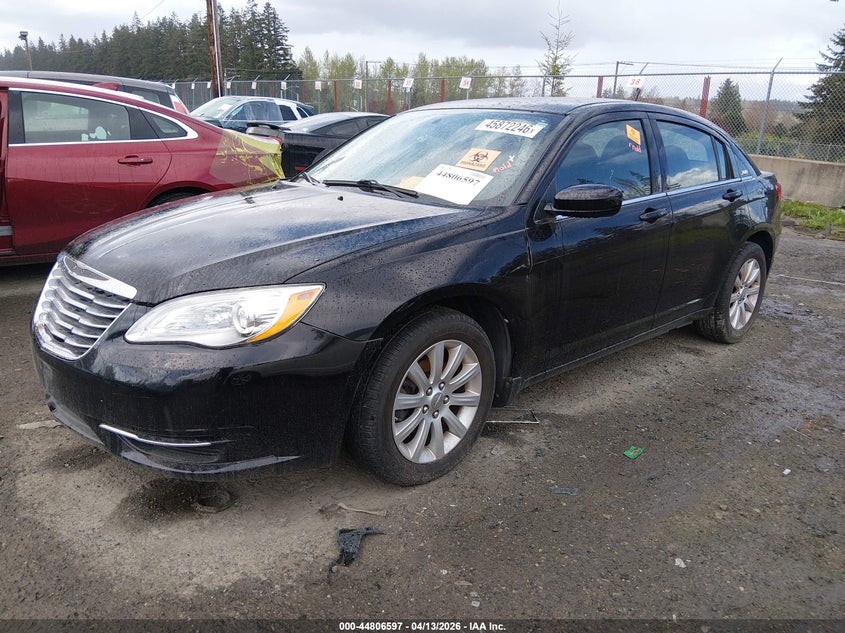 2013 Chrysler 200 2.4 Touring black Lot 111044806597 Vin 1C3CCBBB6DN502023