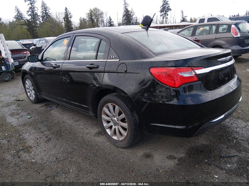 2013 Chrysler 200 2.4 Touring black Lot 111044806597 Vin 1C3CCBBB6DN502023