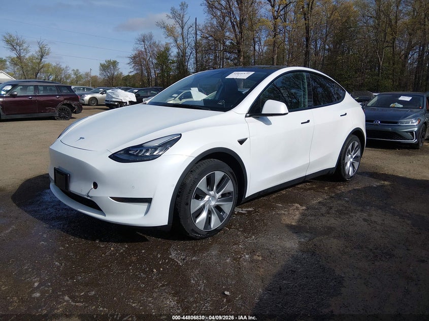 2022 TESLA MODEL Y auction photo 2