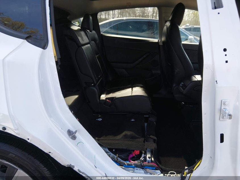 2022 TESLA MODEL Y auction photo 8