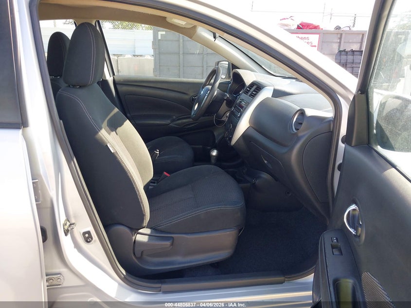 2017 Nissan Versa 1.6 Sv