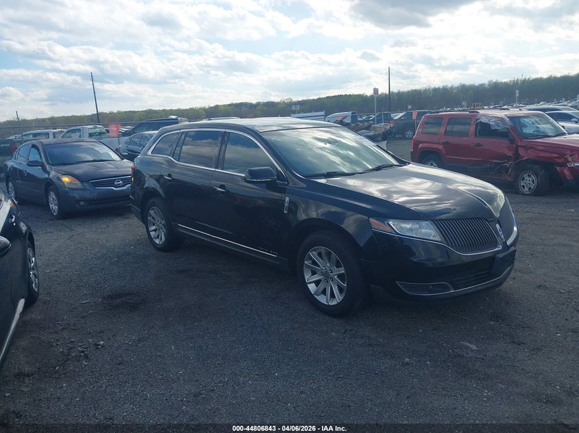 2LMHJ5NK8GBL01552 LINCOLN MKT Photo 1