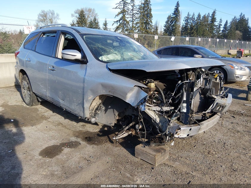 2019 Nissan Pathfinder Sv