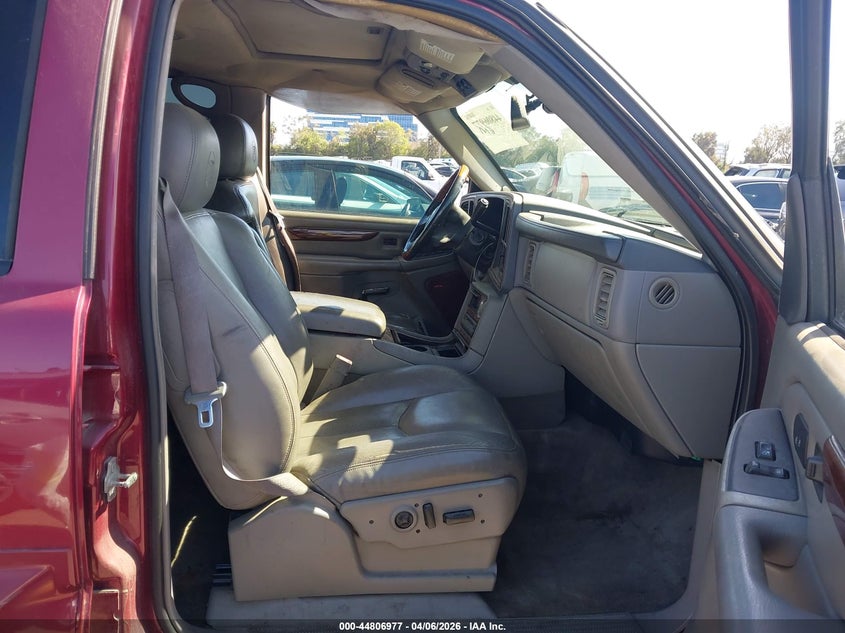 2004 Cadillac Escalade Standard