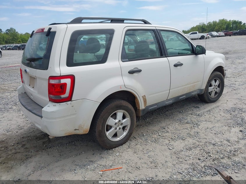 2012 Ford Escape 2.5 Xls White Lot 111044806998 Vin 1FMCU0C76CKC60224
