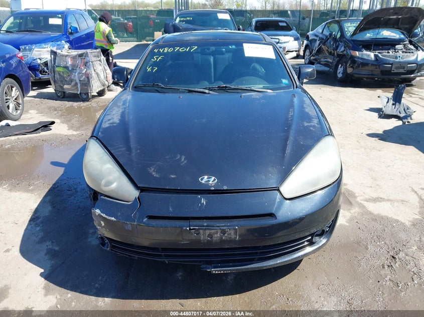 2008 Hyundai Tiburon Gt/Gt Limited/Se VIN: KMHHN66F18U270129 Lot: 44807017