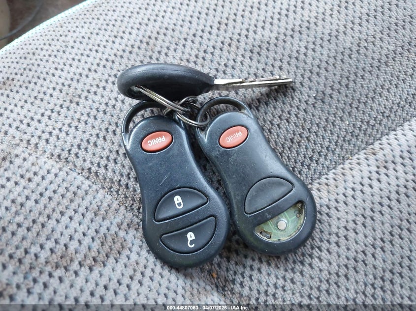 2001 Dodge Durango VIN: 1B4HS28N01F557642 Lot: 44807063