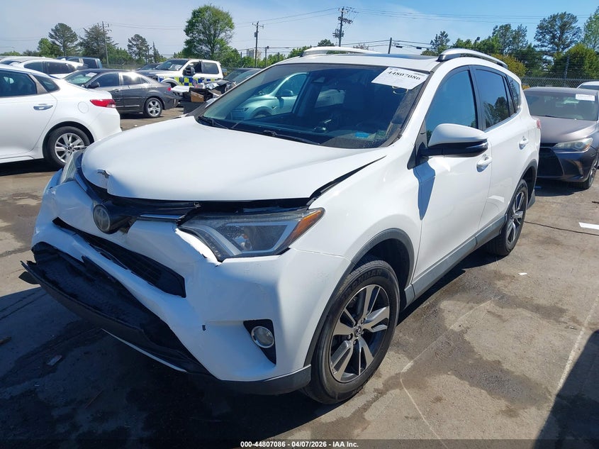 2017 TOYOTA RAV4 auction photo 2
