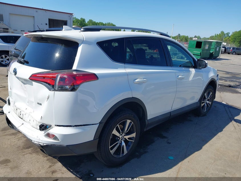2017 TOYOTA RAV4 auction photo 4
