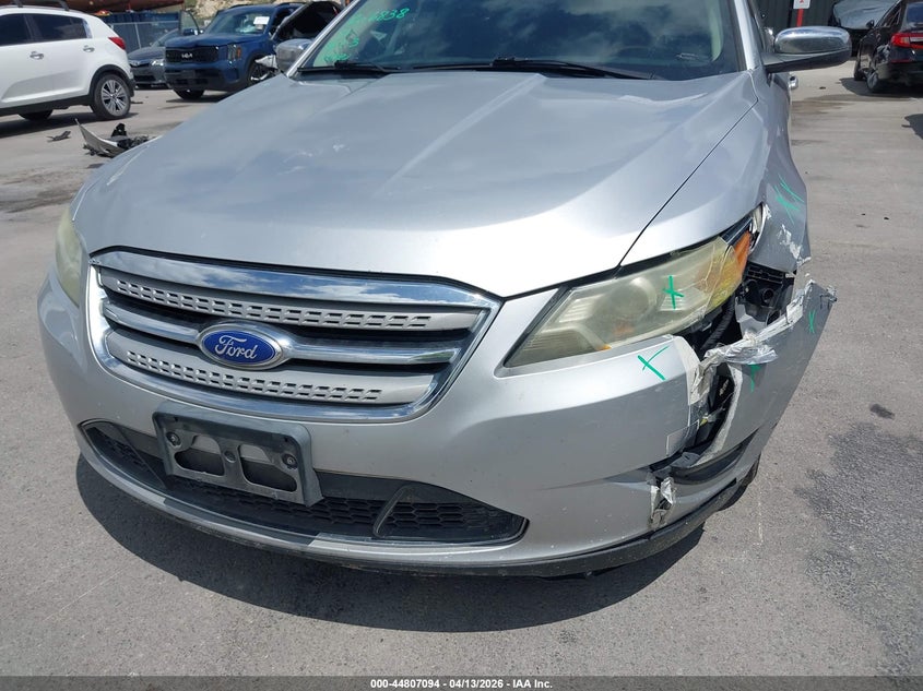 1FAHP2FW9CG107796 2012 Ford Taurus 3.5 Limited silver