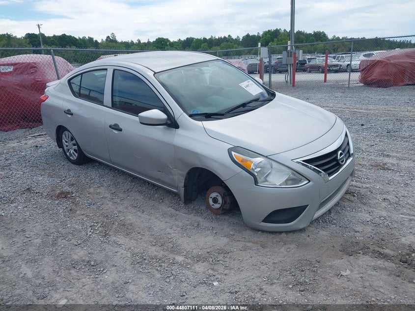 2016 Nissan Versa 1.6 S+