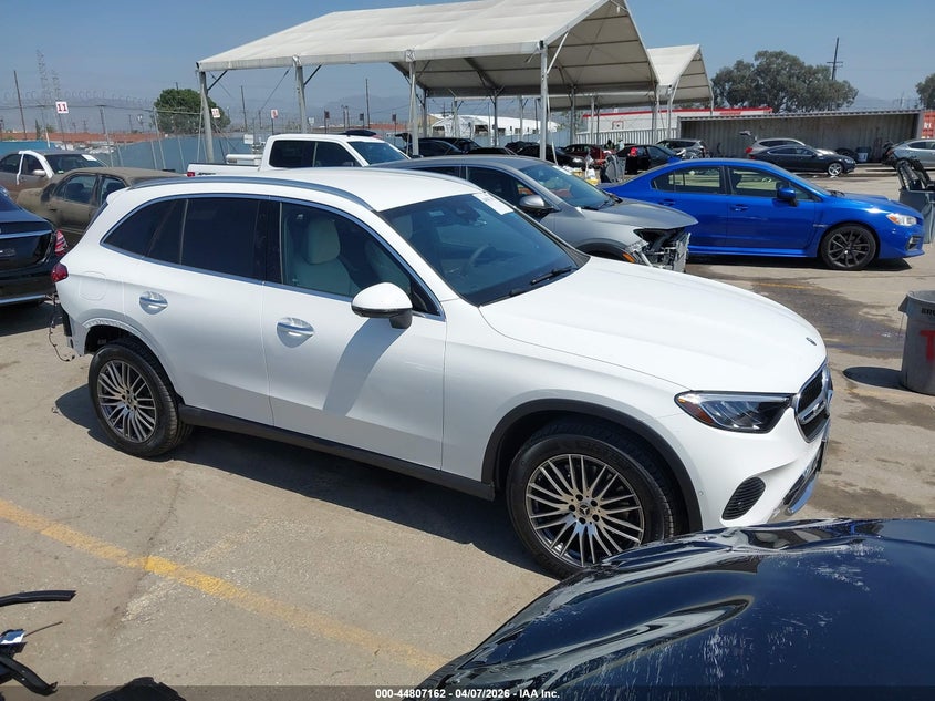 2026 Mercedes-Benz Glc 300