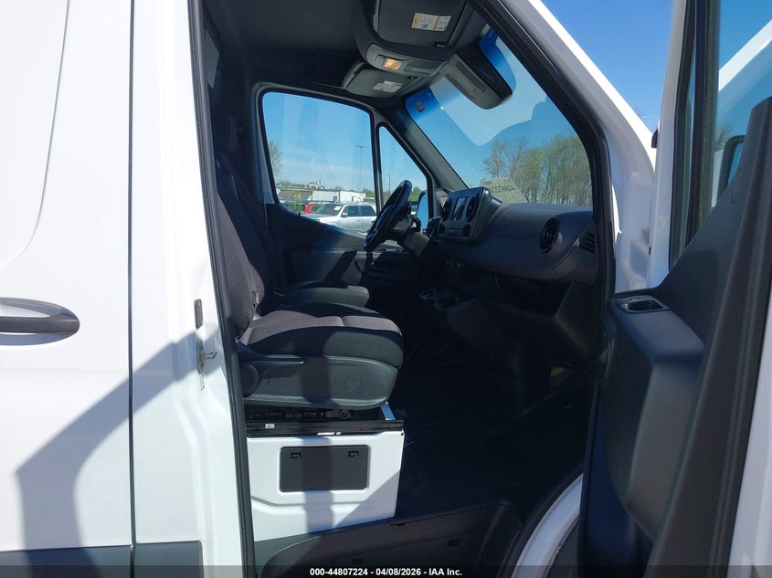 2022 Mercedes-Benz Sprinter 1500 Standard Roof I4