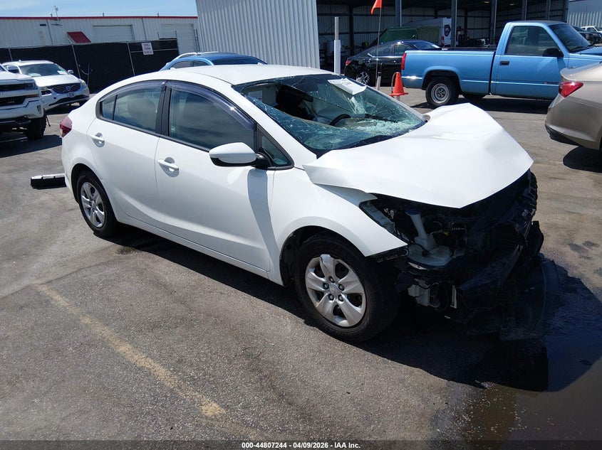 3KPFK4A77HE027383 2017 Kia Forte Lx auction photo 1